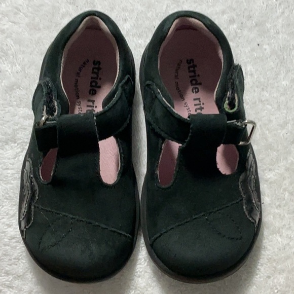 Stride Rite Black T-Strap Shoes - Picture 1 of 5